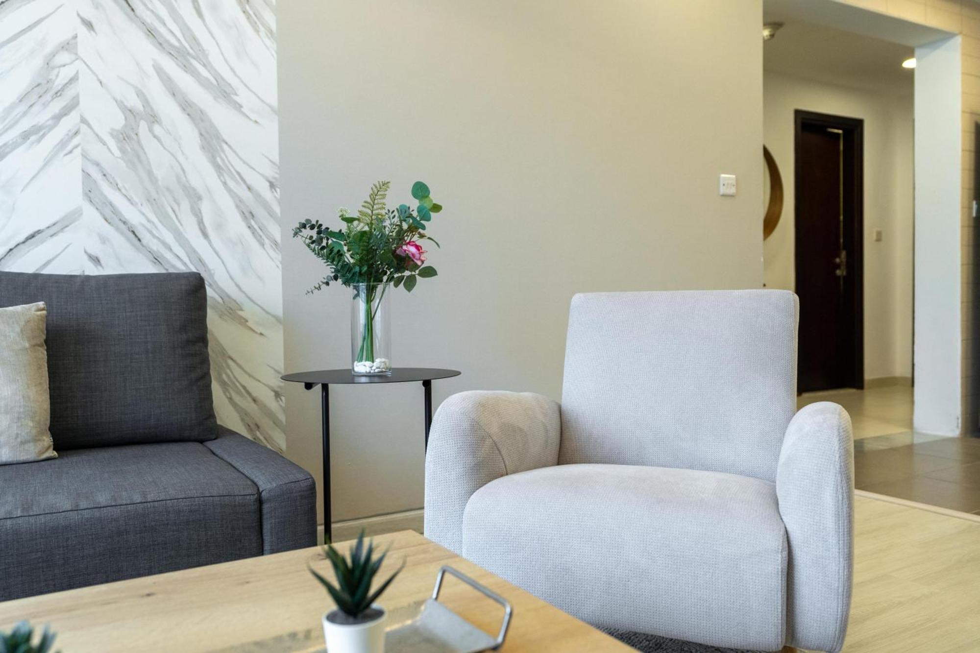 Modern 1Br Apartment In Jlt Next To Metro With City Views Apartment *
